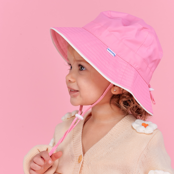 Babiators Sun Hat: Conch Shell with White Piping