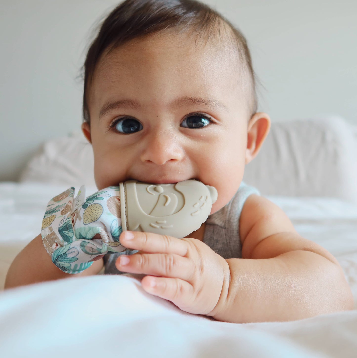 *NEW OPTION* Itzy Mitt™ Silicone Teething Mitts