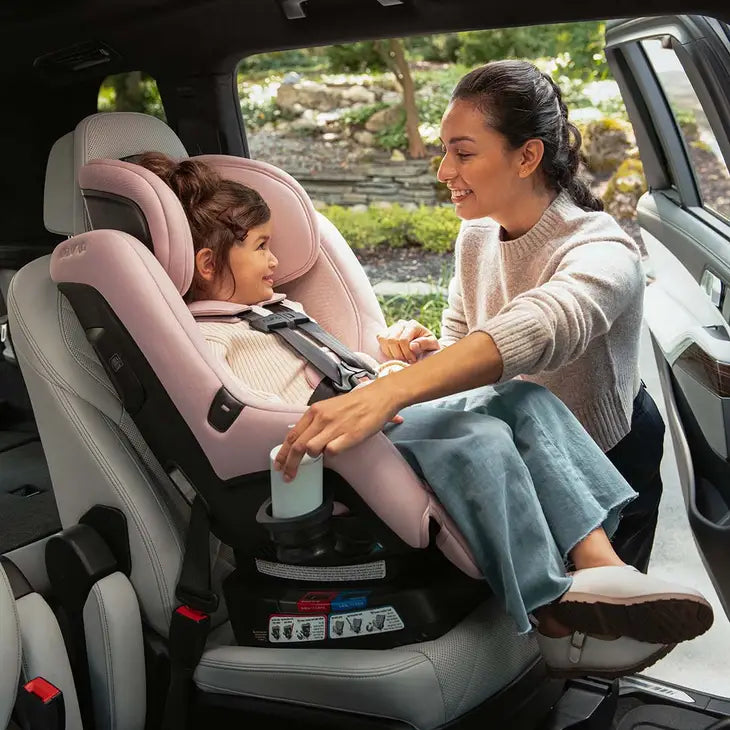Nuna RAVA™ car seat