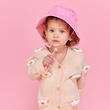 Babiators Sun Hat: Conch Shell with White Piping