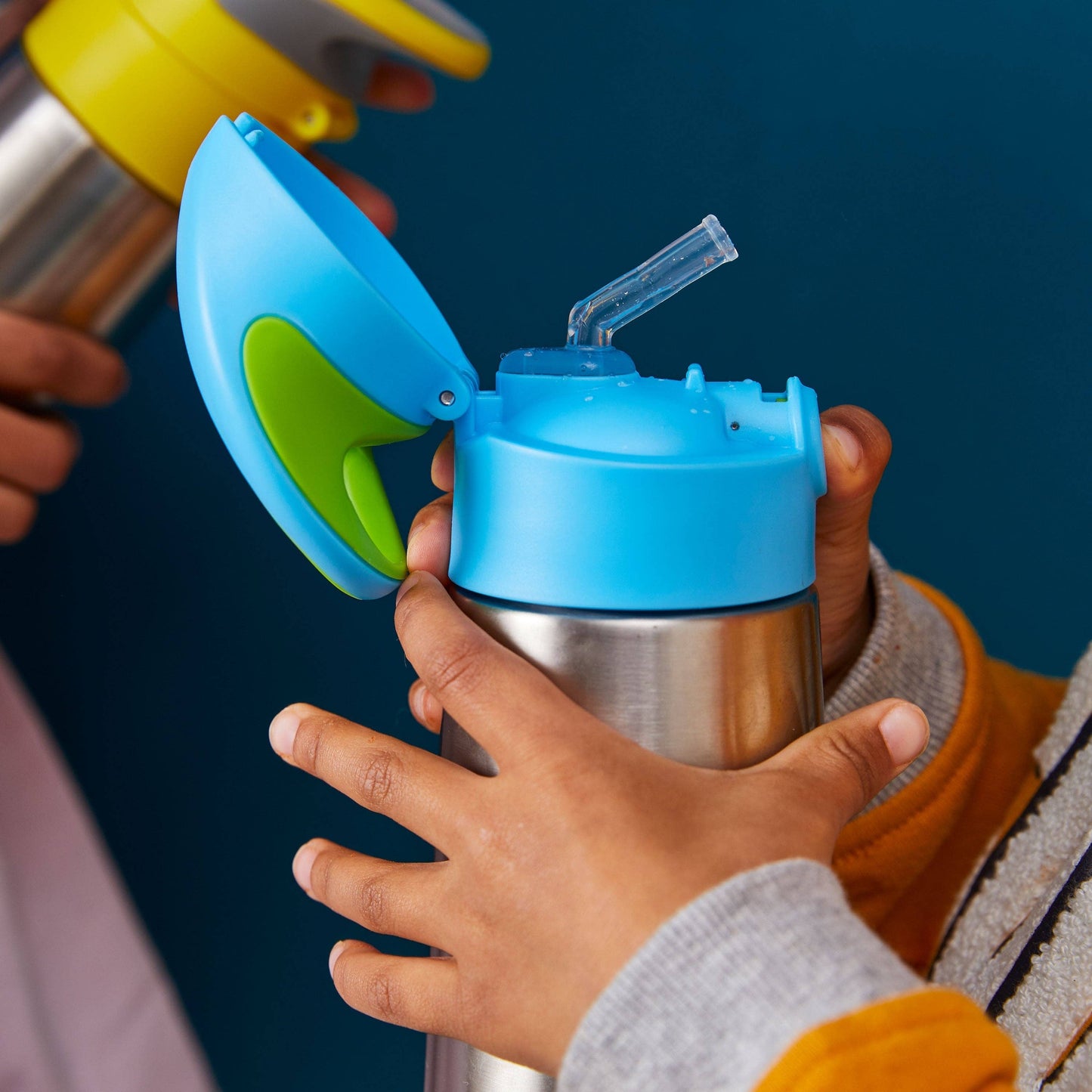 Insulated drink bottle - strawberry shake