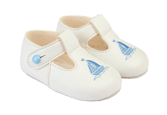 B119 soft sole button T-bar with Yacht embroidery